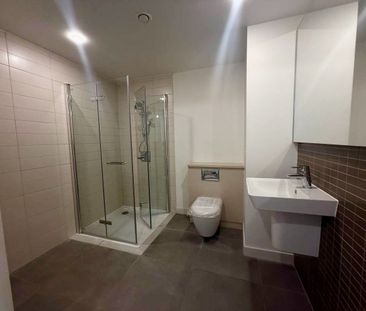 1 Bed Flat, Damac South Tower, SW8 - Photo 5