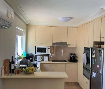 Broadbeach - Photo 5