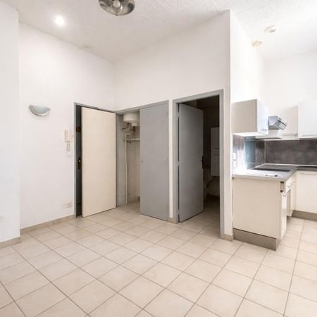 Location Appartement 1 pièce 18m² MARIGNANE 13700 - Photo 4