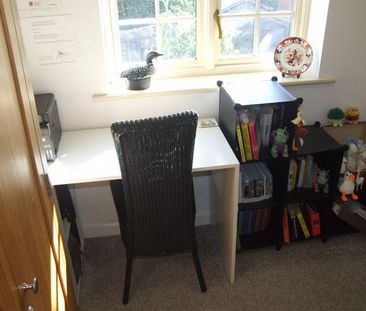 2 bedroom semi-detached house to rent - Photo 6