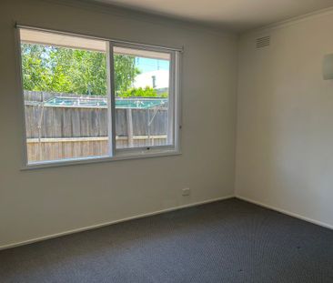 UPDATED TWO BEDROOM UNIT IN GREAT LOCATION - Photo 5