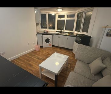 1 Bed Flat, North End Road, NW11 - Photo 1