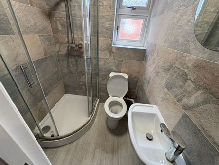 97 Leopold Street - Ultra Modern 4 Bed Loughborough - Photo 5