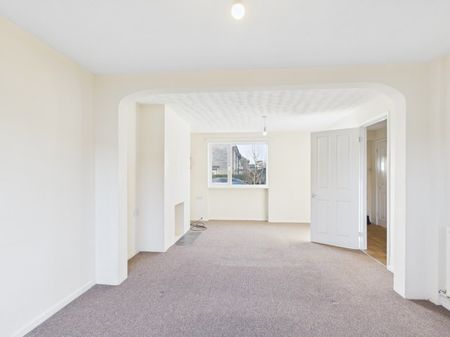 Wharfdale Way, Bridgend, Stonehouse, GL10 - Photo 2