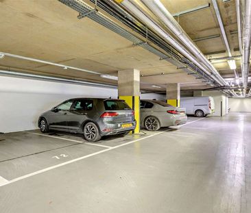 Contemporary City Apartment with Parking - Photo 2