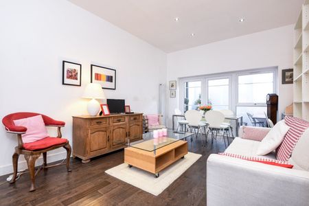 Greenwich High Road, London, SE10 - Photo 2