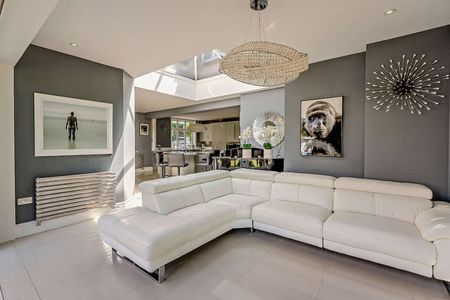 Walnut Tree Lane - Photo 3