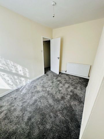 4 Bed Detached House, Hungerton St, NG7 - Photo 5