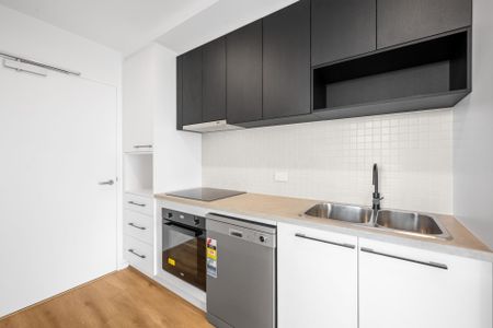 Modern, Convenient, and Perfectly Located - Photo 4