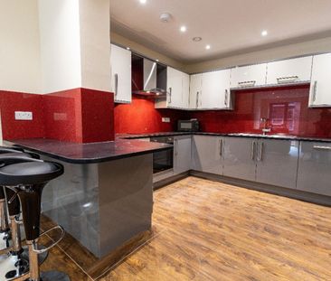 3 bed Apartment 24 Ecco - Photo 5