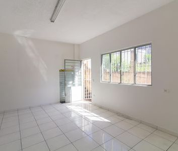 Casa para alugar com 211m², 1 quarto e sem vaga - Photo 3