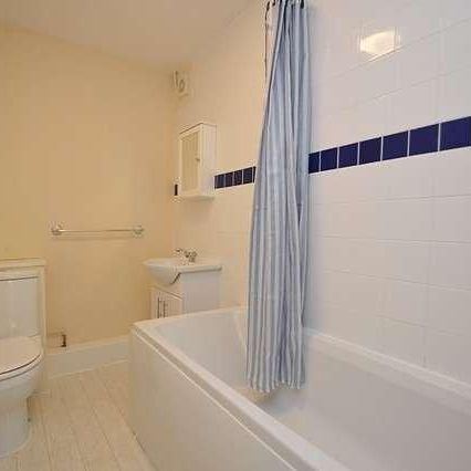 Bedroom T Floor In Godalming, GU7 - Photo 1