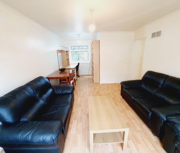 Leahurst Crescent, Birmingham - Photo 4