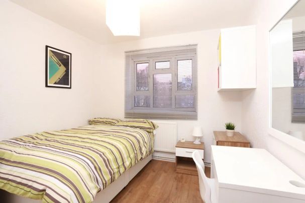 Limscott House – Room 3 - Photo 1