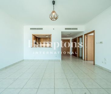 Vacant February | Lake View | Large Unit - Photo 5