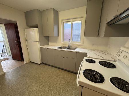 For Lease - 99 Kenwood Avenue Unit# Upper, Toronto, Ontario - Photo 4
