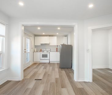 204 Sanford Ave S, Hamilton - All Inclusive 2 Bedroom Apartment - Photo 4