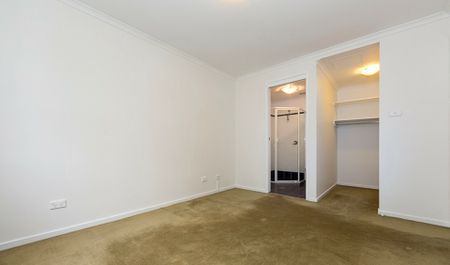 Two Bedroom Apartment in Great Area! - Photo 4