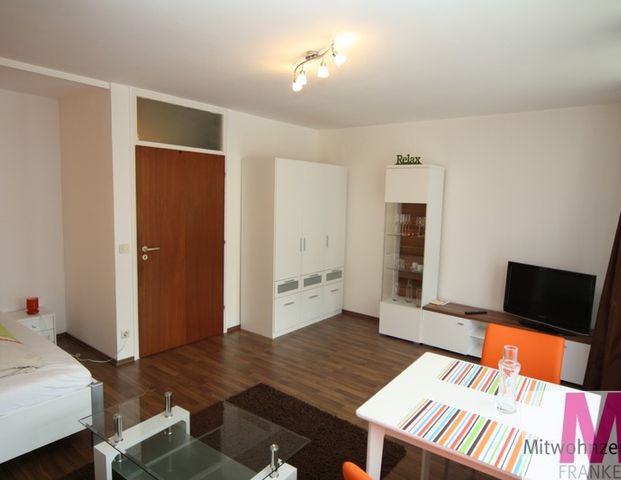 Ruhiges lichtdurchflutetes Apartment mit moderner Möblierung - Photo 1