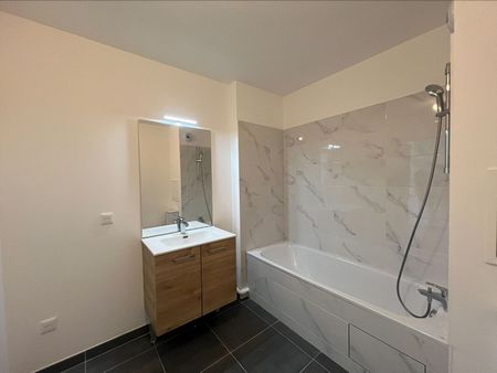 Location Appartement 2 pièces 39m² - Photo 4