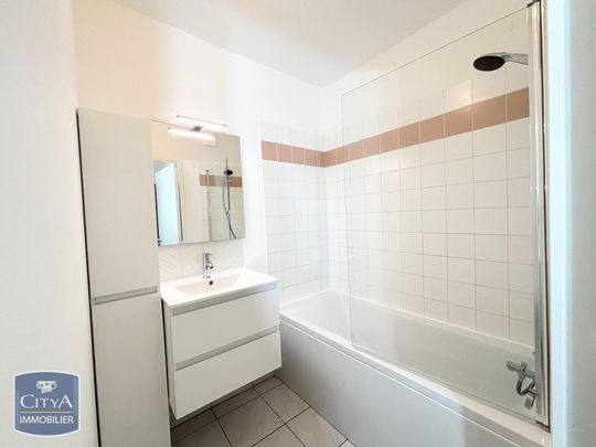 Location Appartement 2 pièces 55m² CAMBRAI 59400 - Photo 1