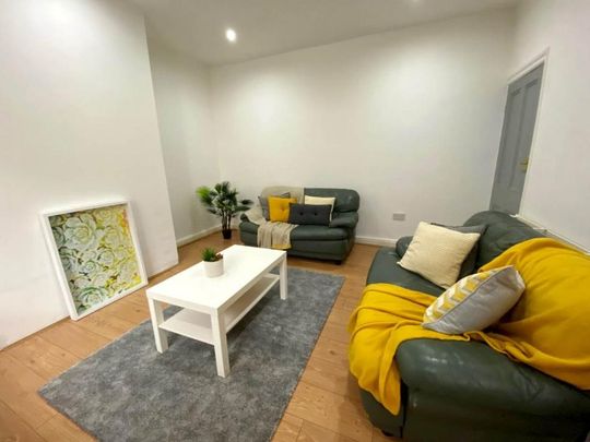 2 bedroom house to rent - Photo 1