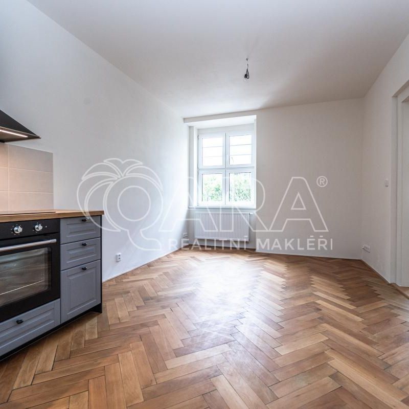 Pronájem bytu 2+kk 53 m², Přístavní , Praha - Фото 1