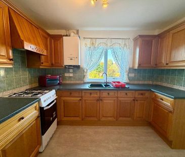 2 bedroom semi-detached house to rent - Photo 6