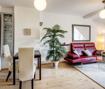 Furnished attic apartment in Obergiesing - Photo 1