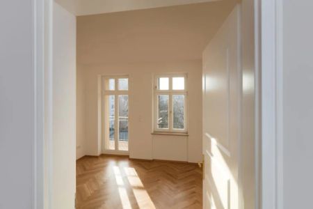 Hochwertig sanierte 3-Zimmer-Wohnung im denkmalgeschützten Altbau Nähe Stünzer Park ! - Foto 4