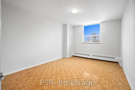 100 Rowena Drive #914 - Photo 4