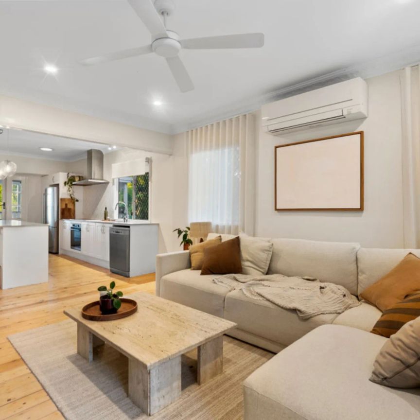 Beautifully renovated home with elevated outlooks - Photo 1