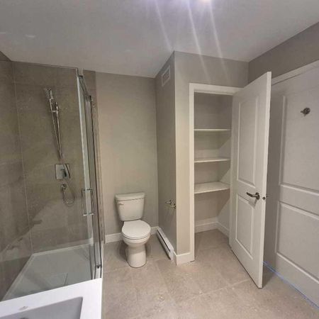 Logement neuf 4-1/2 et 5-1/2 - 158, Rue du Versant à St-Joseph - Photo 3