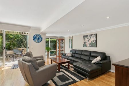 Modern Townhouse in Prime Mount Claremont Location - Photo 4