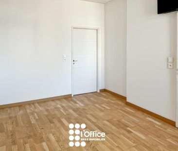 Location Appartement 2 pièces 46m² LES SABLES D OLONNE 85100 - Photo 2