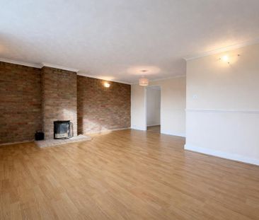 3 bedroom apartment to rent - Photo 1