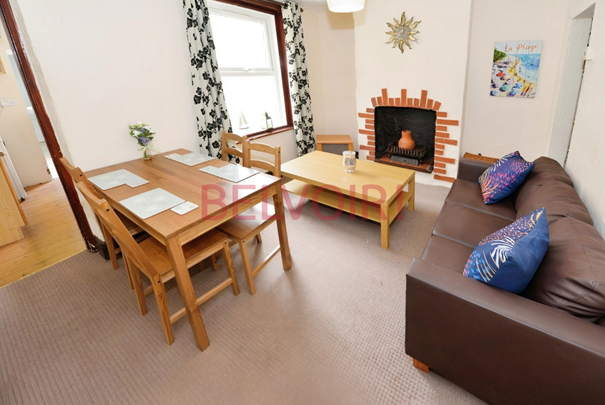 3 bedroom terraced house to rent - Photo 1