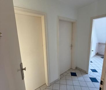Top 2,5 Zimmer Dachgeschosswohnung in Duisburg Meiderich ! - Foto 1