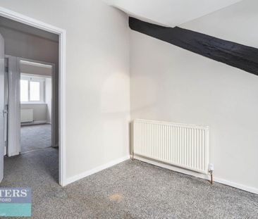 2 bedroom Flat To Let - Photo 6