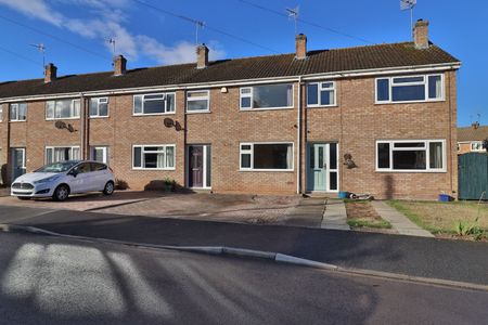 3 Bedroom - Photo 5