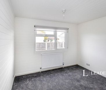 2 bedroom park home to rent - Photo 2