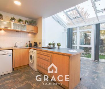 3 bedroom terraced house to rent - Photo 4