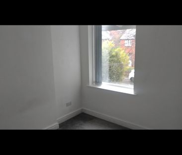 1 Bed Flat, Polygon Road, M8 - Photo 2