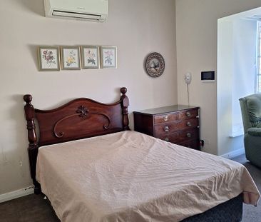 5-bedroom shared house, Markham Ave - Photo 4