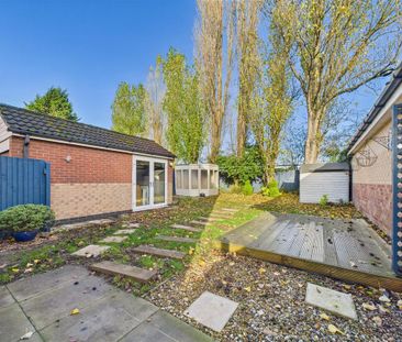 3 bedroom detached house to rent - Photo 5