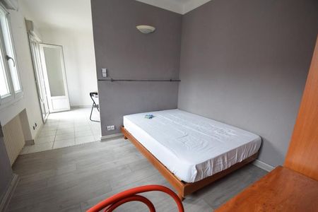 Location Appartement 1 pièce 33m² AUBENAS 07200 - Photo 4