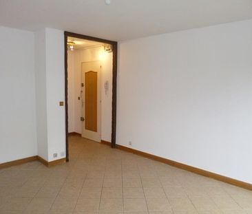 Appartement à louer - REIMS / SAINT REMI - Photo 4