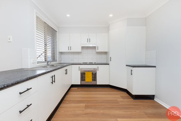 1 Pyalla Avenue, Aberglasslyn NSW 2320 - House For Rent | Domain - Photo 1