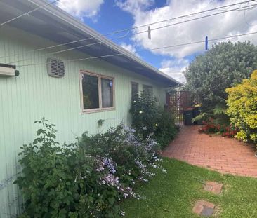 Warm & well kept - Photo 2