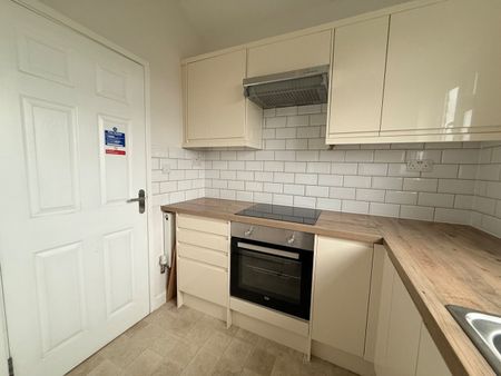 Room in a Shared House, Dunraven Avenue, LU1 - Photo 4